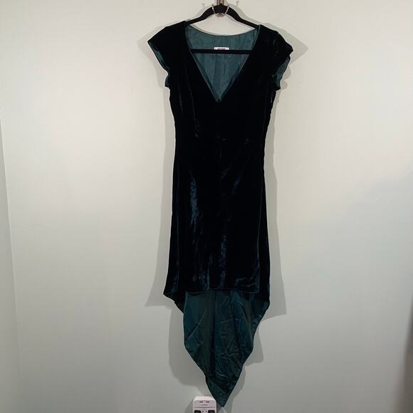 Moschino Cheap and Chic Green V-neck Velvet Hi - Lo Hem Dress Sz 8 Fairy Holiday - Picture 1 of 8
